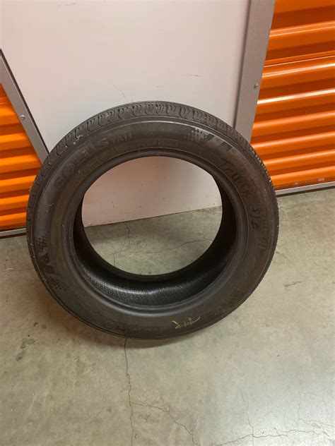 Tire for Sale in Hawthorne, CA - OfferUp
