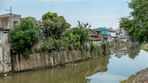 Fotografia Do Stock A Slum Or Squatter Area Along The Zapote River