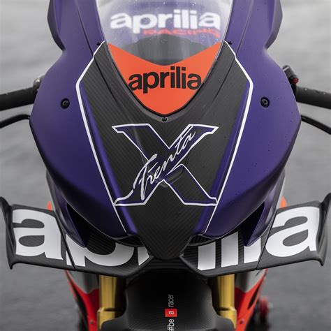 Aprilia RSV4 XTrenta la più estrema di Noale Foto InMoto it