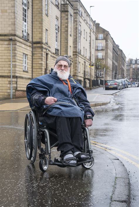 New parking laws could see drivers fined £100 for common mistake | The