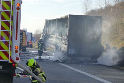 Sattelauflieger Brennt Auf Autobahn Einsatzbericht Bleicherode