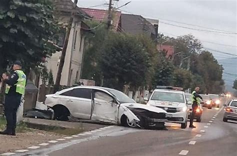 VIDEO Detaliile accidentului de la Marginea Un șofer beat a lovit cu