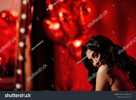 Young Japanese Brunette Woman Sexy Naked库存照片2254085725 Shutterstock