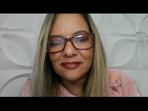 COMI O VIADINHO VIADINHO AMIGO DA MAMAE UM VIADINHO NA FAMILIA XVIDEOS