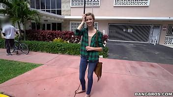 Kiss My Pecker XVIDEOS