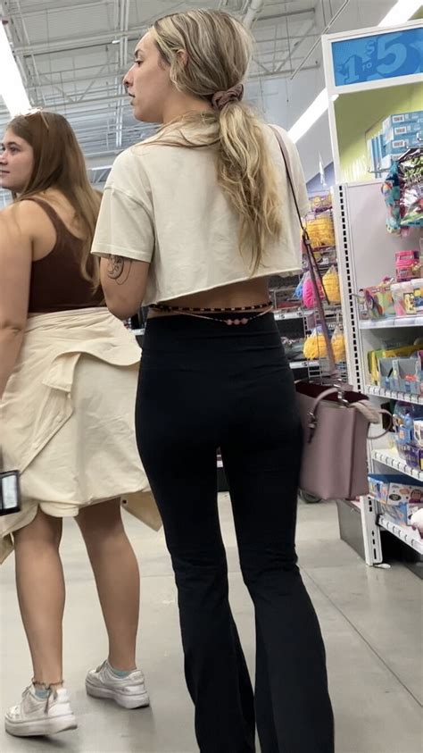 Skinny Blonde In Spandex Flares Spandex Leggings Yoga Pants Forum