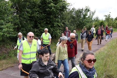 À Chavagne une marche solidaire pour une approche plus humaine du