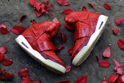 Nike Air Yeezy 1 Red October par JBF Customs - Le Site de la Sneaker