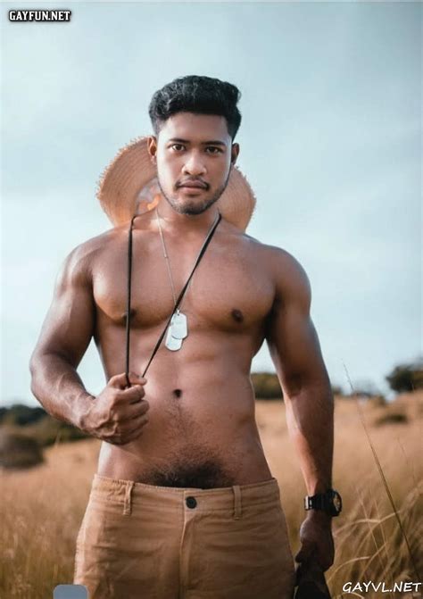 thai gay magazine 着衣 photo BoyFriendTV