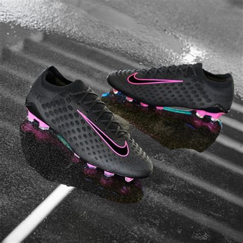 Nike Hypervenom 2022