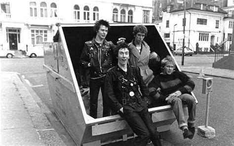 Demo De M Sica Controversa Dos Sex Pistols Aparece Na Internet Gq Cultura
