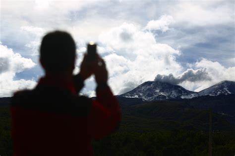 Se mantiene la alerta naranja tras nueva explosión en el Nevados de Chillán