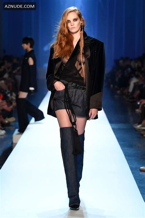 ALEXINA GRAHAM Nude AZNude