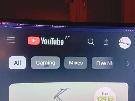 Psychologists explain why youtube blackhead pops are so addictive 15