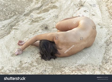 Pretty Woman Naked Desert Stock Photo 761124781 Shutterstock