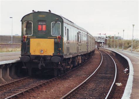 1001 Great Yarmouth Class 201 Hastings Demu Stands At Gr Flickr