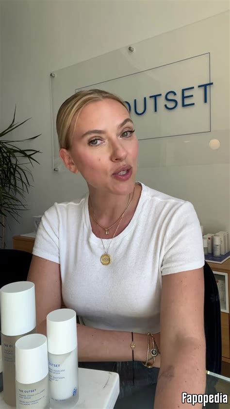 Scarlett Johansson Nude Leaks Photo Fapopedia