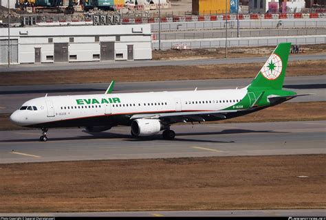 B-16208 EVA Air Airbus A321-211(WL) Photo by Suparat Chairatprasert ...