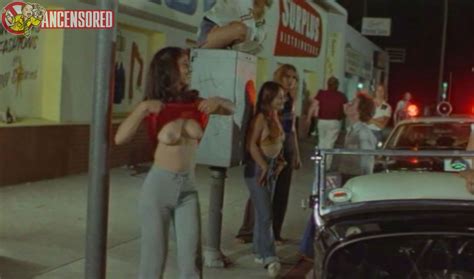 Nancy McCauley nude pics página 1