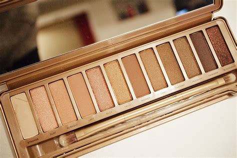 In Review The Urban Decay Naked 3 Palette Lela London