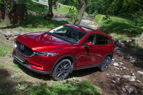 Как ведет себя новая Mazda СХ-5 на пересеченной местности (видео ...