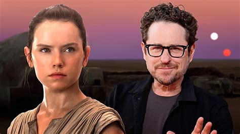 J.J. Abrams Gave Daisy Ridley One Warning When She Joined Star Wars