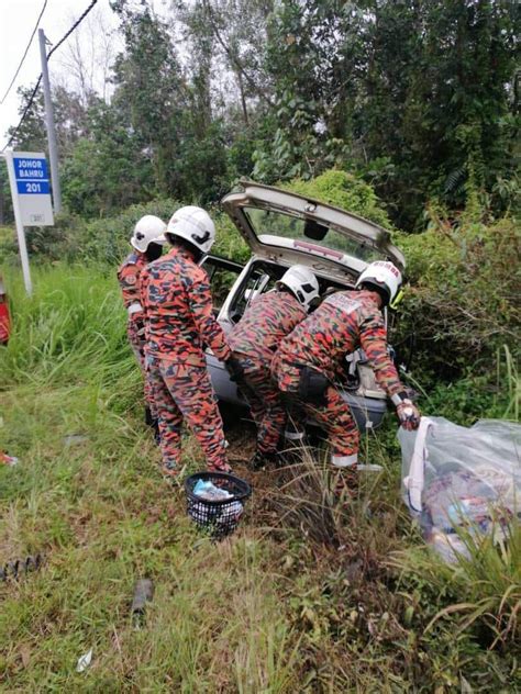 Tiga Sekeluarga Maut Dalam Kemalangan Jalan Rompin Kuantan Sahih
