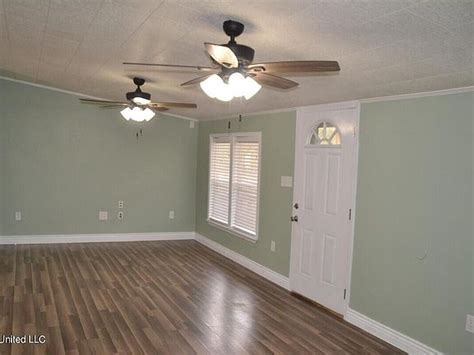 366 Chapman Rd Bay Saint Louis Ms 39520 Mls 4068749 Zillow
