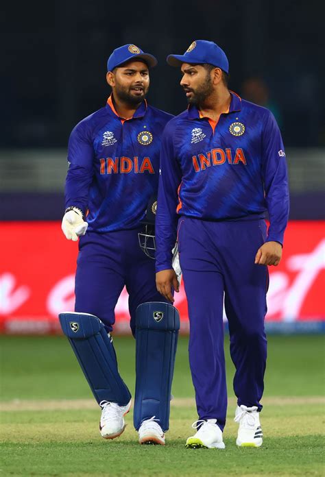 Rishabh Pant And Rohit Sharma Have A Conference ESPNcricinfo