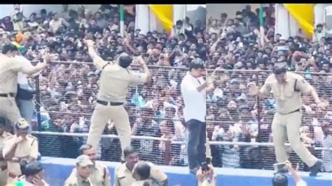 Police Officers Dance During Ganesh Shobha Yatra Indtoday