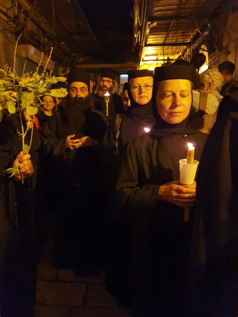 Procesiune Cu Icoana Adormirii Maicii Domnului Ghetsimani