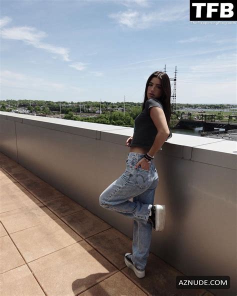 CHARLI D AMELIO Nude AZNude