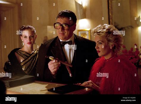 From M*A*S*H to Ocean's Eleven: A Look at Elliott Gould's Long-Lasting Filmography
