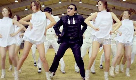 Gangnam Style Cracks 800 Million Views Now 1 All Time On Youtube