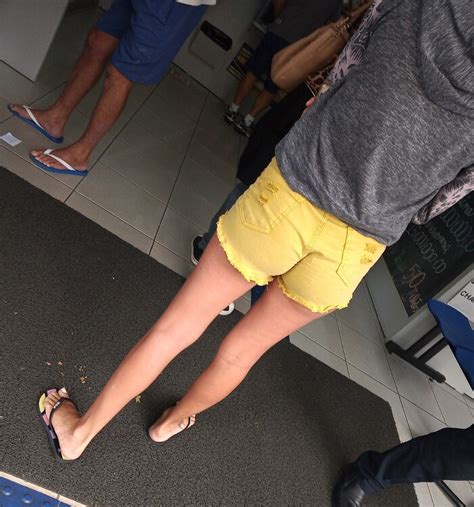 Skinny Ass Eating Her Yellow Shorts Short Shorts Volleyball Forum