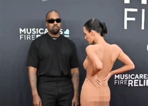 Kanye West calls the Grammys a boring event after the scandal with his naked wife УНН