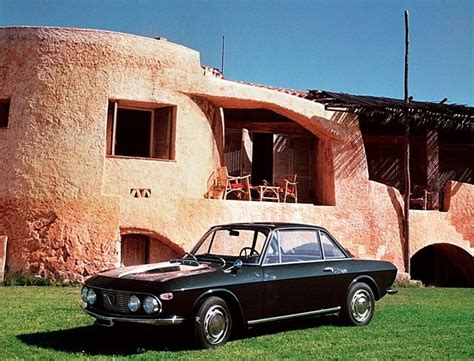 Conegliano la Lancia Fulvia è parcheggiata da 47 anni nello stesso