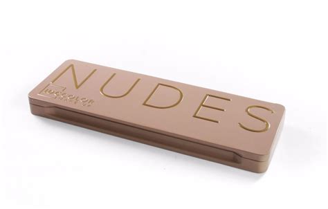 Une nouvelle palette nude de 12 fards à paupière