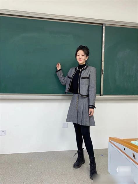 C Gi O Ti U H C L N Hot Search V Style Qu Nh Ch Em C Ng S H C Theo I L M P Nh Minh Tinh