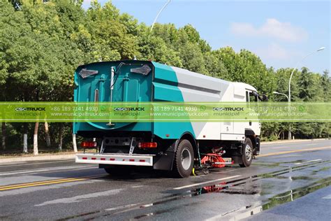 How to Choose the Right Road Sweeper Truck - CSCTRUCK Municipal Truck