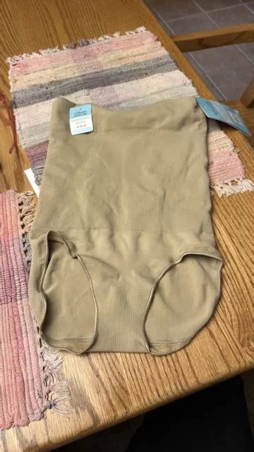 SPANX LOVE YOUR Assets By Sara Blakely Women S Shaping Panty Nude Large PicClick UK