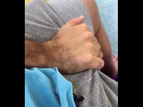 Pegação no metrô XVIDEOS