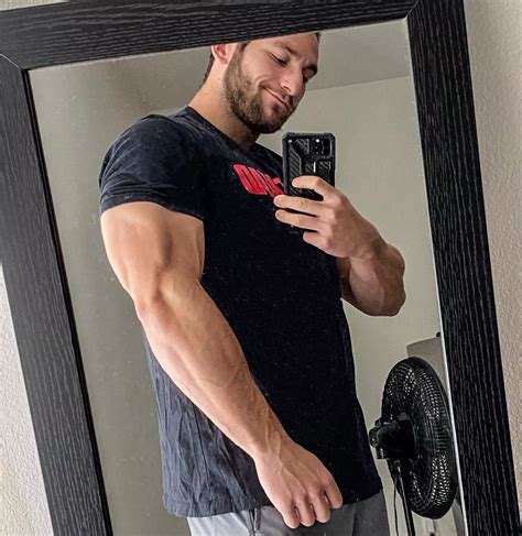 Happy New Year Nudes Gaybrosgonemild NUDE PICS ORG