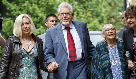 Rolf Harris Daughter To Defend Sex Offender Dad In New Book Called