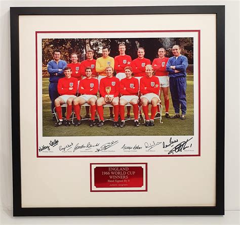 England 1966 World Cup Winners Photo Signed by 8 Framed. – Darling ...