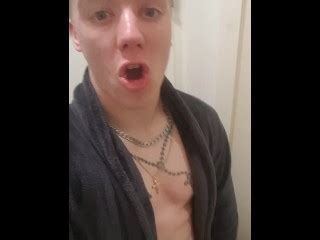 Lil D 为粉丝撒尿 Pornhub Gay