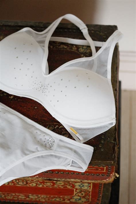 Lingerie Para O Ano Novo Momento De Festa Valisere