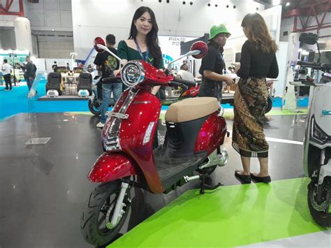 Motor Listrik Yang Mirip Vespa Di Pevs