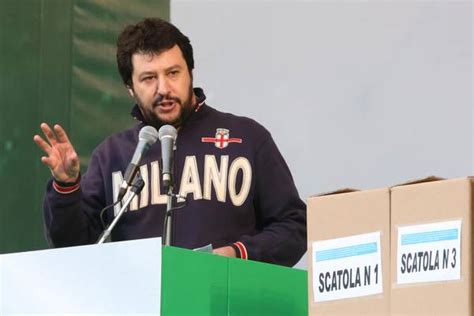 Video Matteo Salvini Il Segretario Della Lega E Quell Insulto Ai