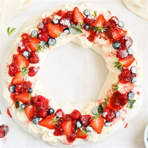 Mary Berry Pavlova (Christmas Wreath) - My Morning Mocha